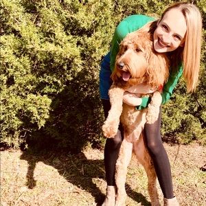 Meet your Posher, Becca